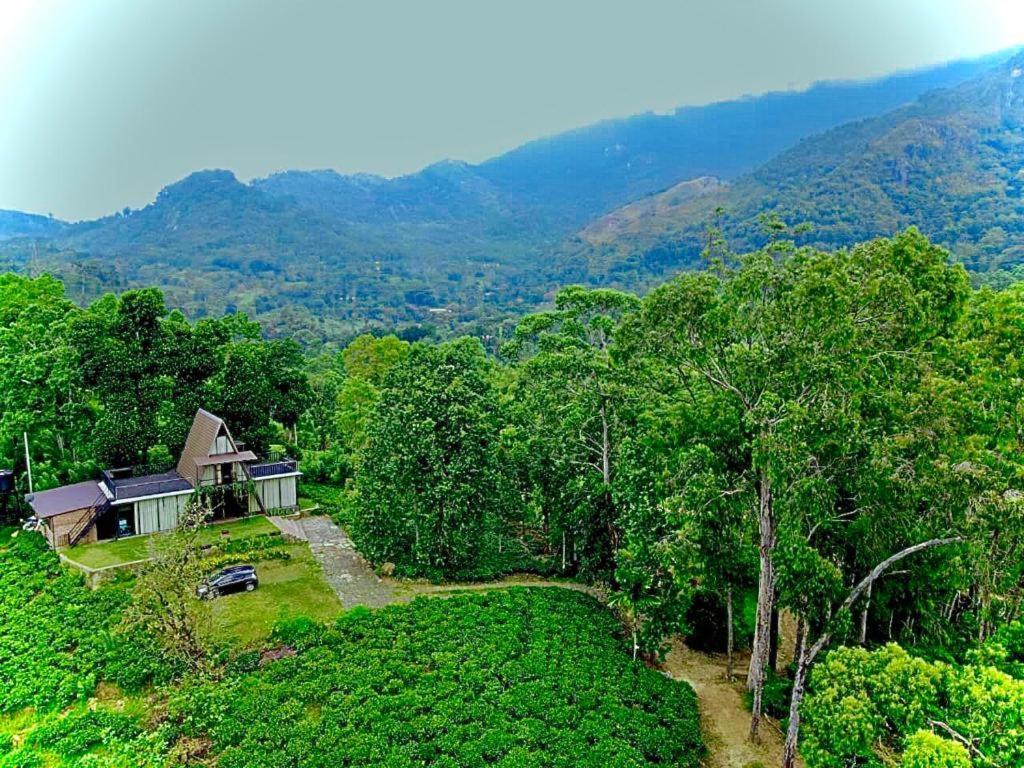 The Backyard Balangoda Bagian luar foto